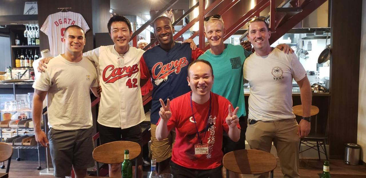 Red Helmet House & Sports Bar Hiroshima 호스텔 외부 사진